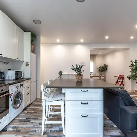 Gran Bilbao Vi By Aston Apartman *