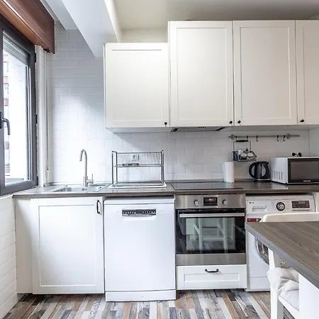 Gran Bilbao Vi By Aston Apartman