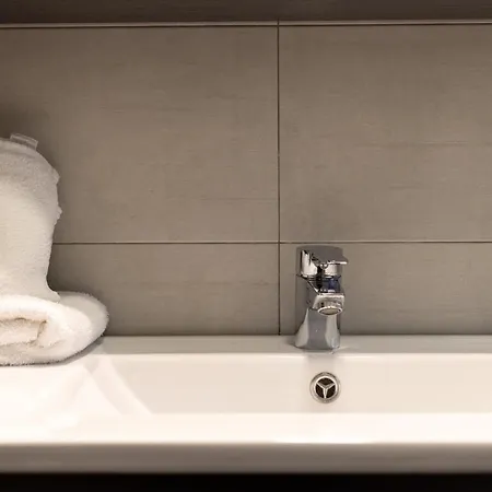 Gran Bilbao Vi By Aston *